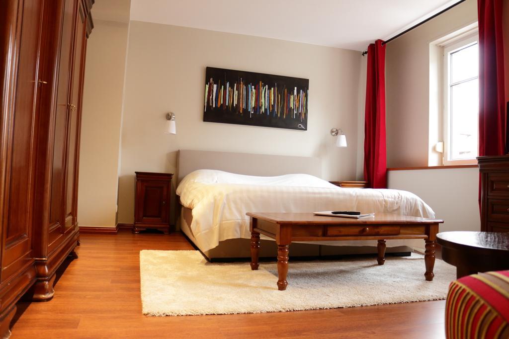 Hotel Restaurant Le Strasbourg Bitsch Zimmer foto