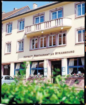 Hotel Restaurant Le Strasbourg Bitsch Exterior foto