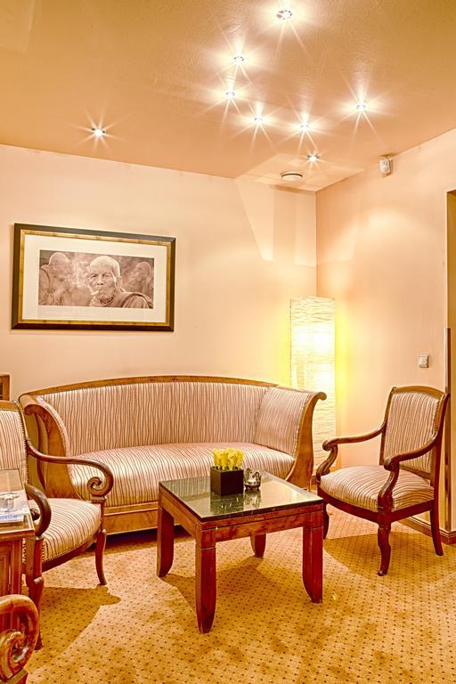 Hotel Restaurant Le Strasbourg Bitsch Zimmer foto